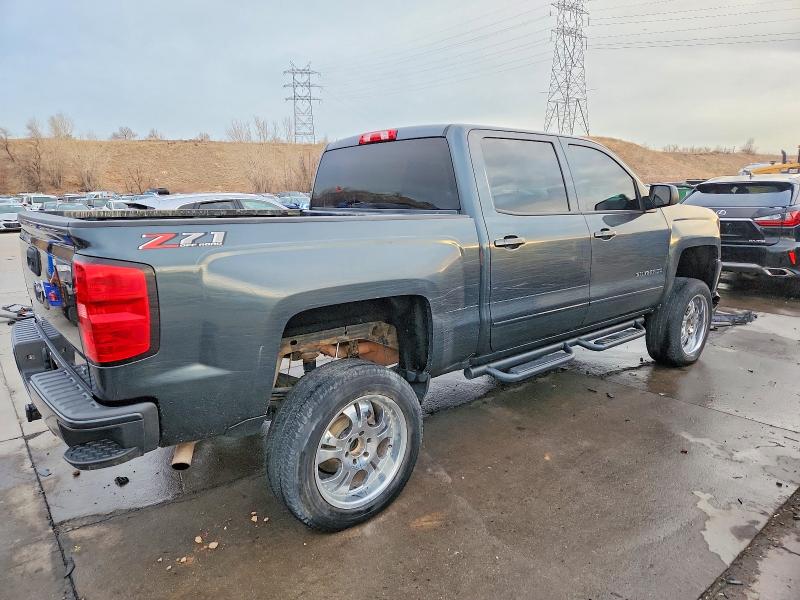 Photo 3 from auction – 2018 CHEVROLET SILVERADO with VIN 3GCUKREC3JG253216