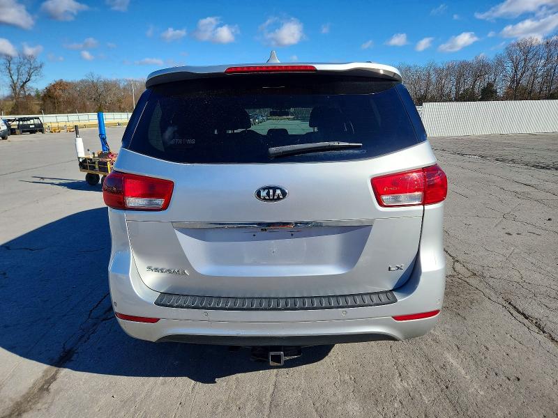 Photo 6 from auction – 2017 KIA SEDONA with VIN KNDMB5C18H6229483