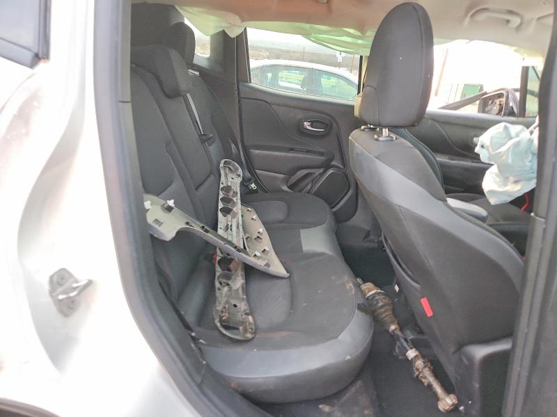 Photo 10 from auction – 2022 JEEP RENEGADE with VIN ZACNJDC18NPP00166