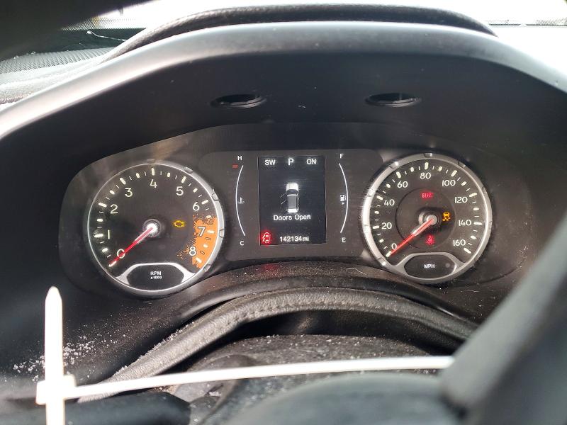 Photo 9 from auction – 2018 JEEP RENEGADE S with VIN ZACCJBAB1JPH27570
