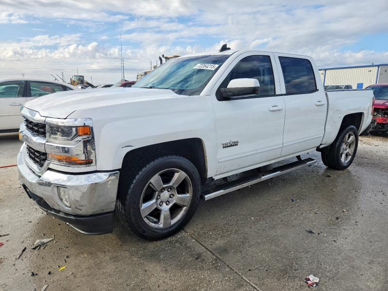 CHEVROLET SILVERADO 2018 with VIN 3GCPCREC5JG202827 - Photo from auction