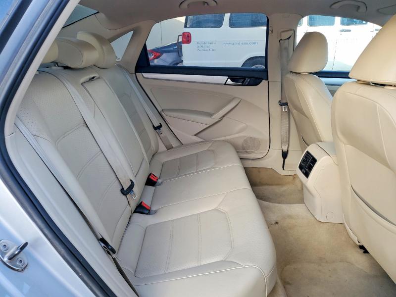 Photo 10 from auction – 2013 VOLKSWAGEN PASSAT with VIN 1VWBN7A38DC072898