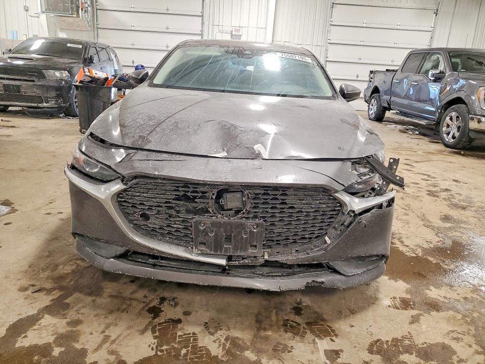 Photo 5 from auction – 2021 MAZDA 3 SELECT with VIN JM1BPABL4M1339474