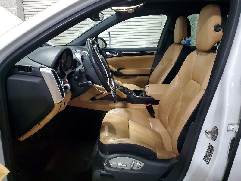 Photo 7 from auction – 2014 PORSCHE CAYENNE with VIN WP1AA2A25ELA91297