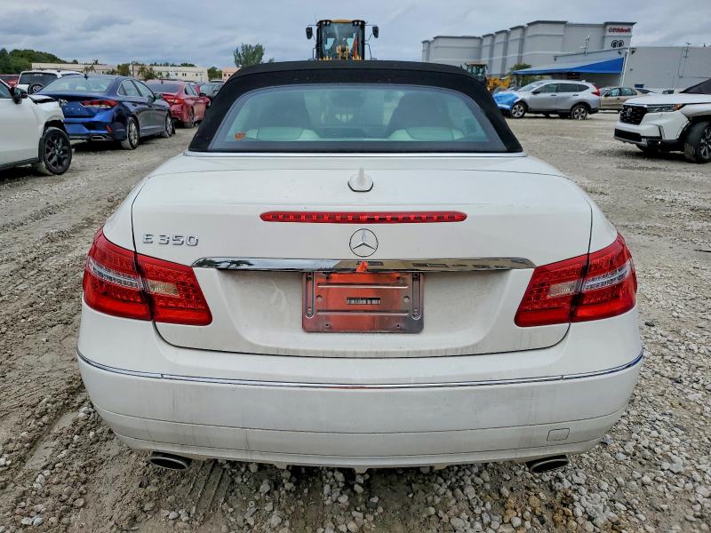 Photo 6 from auction – 2011 MERCEDES-BENZ E 350 with VIN WDDKK5GF2BF095547