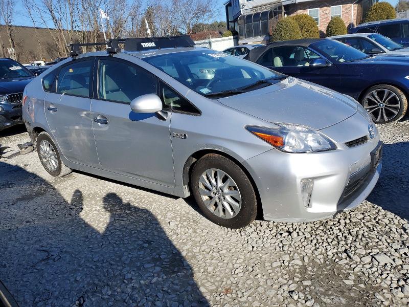 Photo 4 from auction – 2013 TOYOTA PRIUS PLUG with VIN JTDKN3DP4D3046437