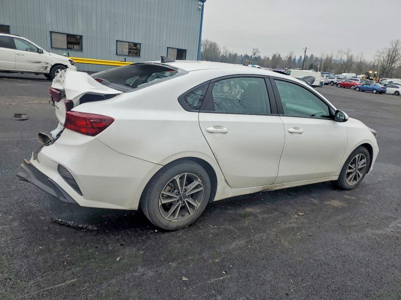 Photo 3 from auction – 2023 KIA FORTE with VIN 3KPF24AD9PE616231
