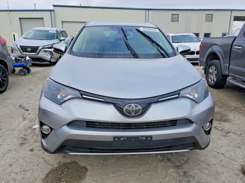 Photo 5 from auction – 2018 TOYOTA RAV4 ADVEN with VIN JTMWFREV5JD111235