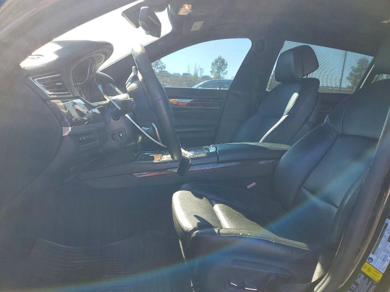 Photo 7 from auction – 2013 BMW 750 with VIN WBAYF8C50DD141461