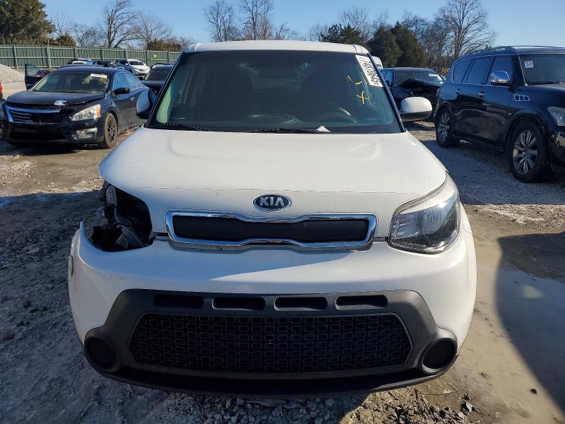 Photo 5 from auction – 2016 KIA SOUL with VIN KNDJN2A26G7377550