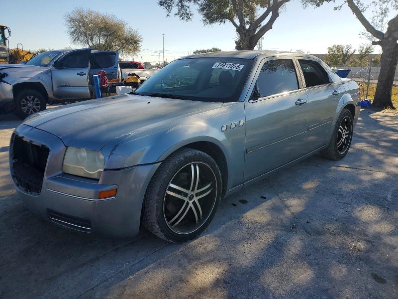 CHRYSLER 300 2006 with VIN 2C3KA43RX6H470682 - Photo from auction