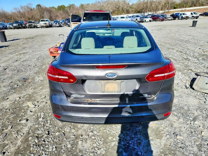 Photo 6 from auction – 2016 FORD FOCUS SE with VIN 1FADP3F20GL276667