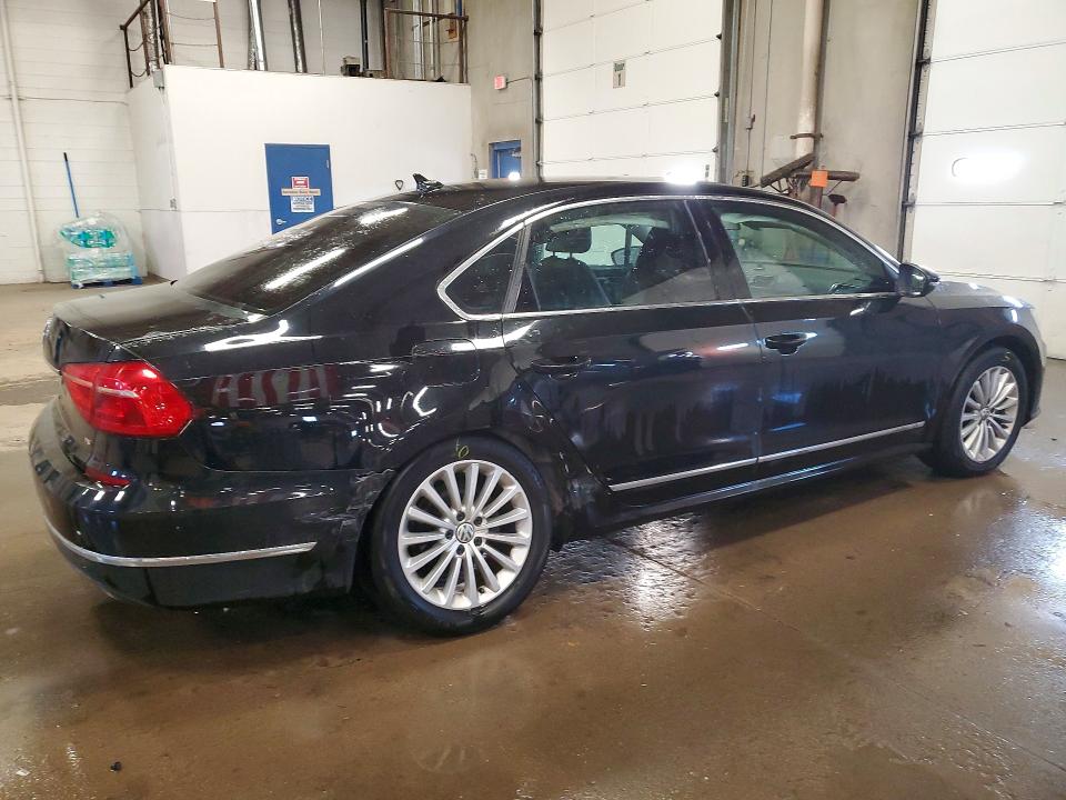 Photo 3 from auction – 2016 VOLKSWAGEN PASSAT SE with VIN 1VWBT7A36GC028439