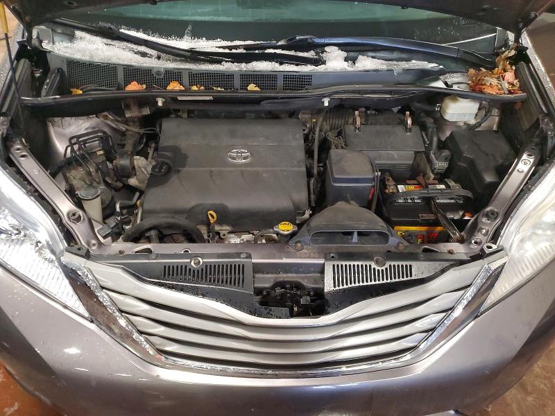 Photo 12 from auction – 2014 TOYOTA SIENNA with VIN 5TDYK3DC3ES497326