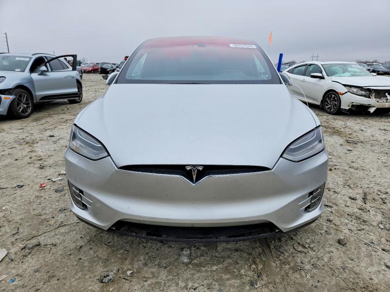 Photo 5 from auction – 2016 TESLA MODEL X with VIN 5YJXCBE28GF016969