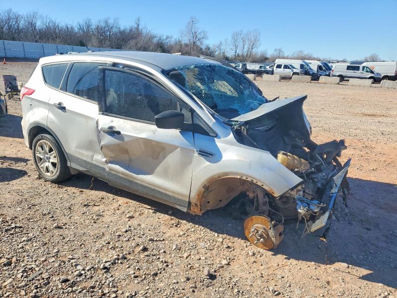 Photo 4 from auction – 2013 FORD ESCAPE S with VIN 1FMCU0F76DUA85748