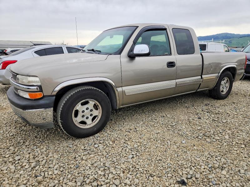 CHEVROLET SILVERADO 1999 with VIN 2GCEC19TXX1181459 - Photo from auction