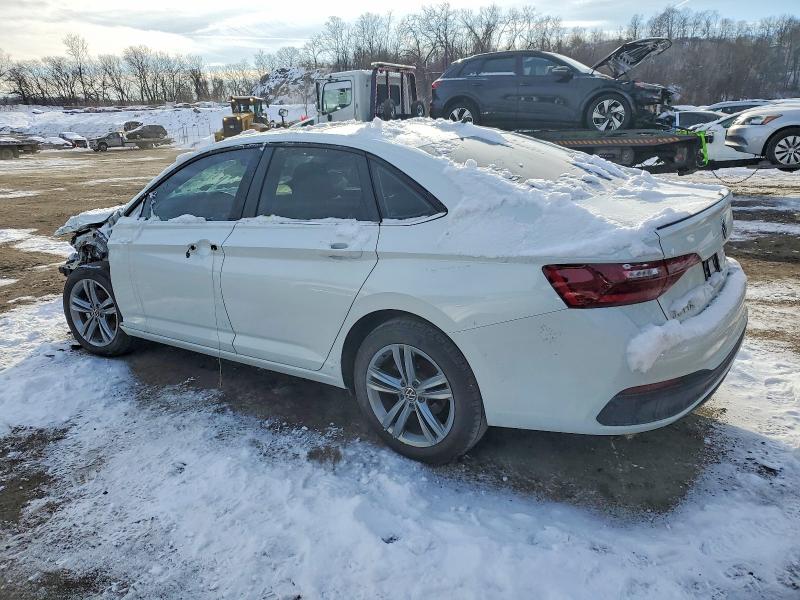 Photo 2 from auction – 2024 VOLKSWAGEN JETTA with VIN 3VW7M7BU2RM067945