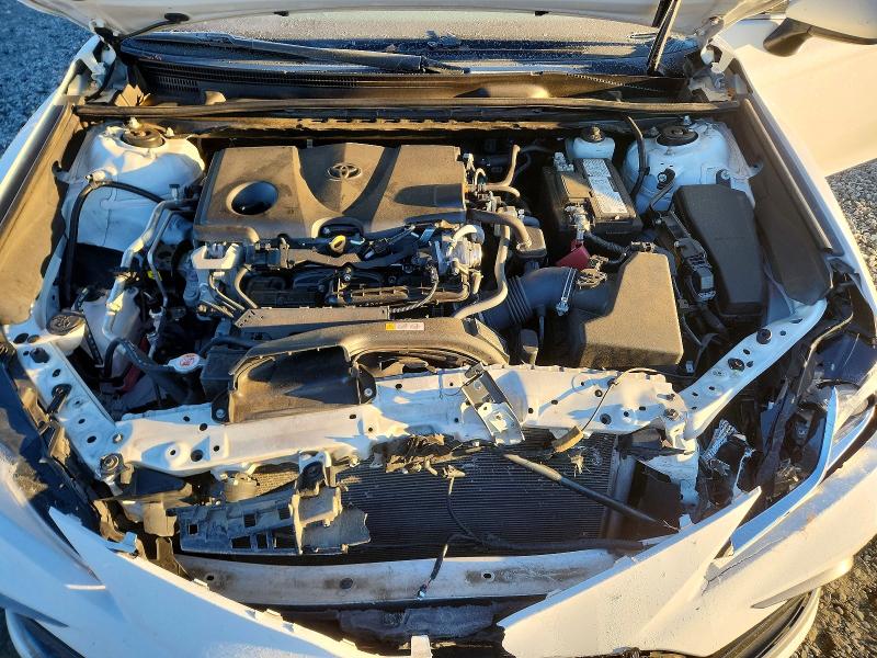 Photo 11 from auction – 2022 TOYOTA CAMRY with VIN 4T1C11AK3NU681668