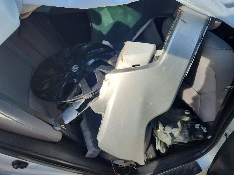 Photo 12 from auction – 2015 TOYOTA COROLLA L with VIN 5YFBURHE4FP288136