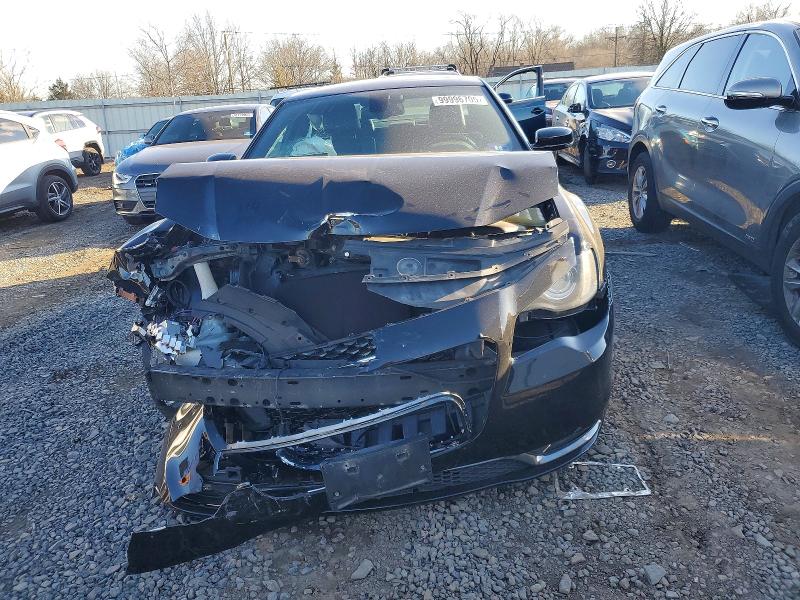 Photo 5 from auction – 2015 CHRYSLER 300 with VIN 2C3CCABT4FH808135