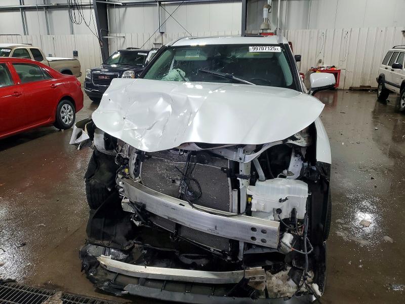 Photo 5 from auction – 2022 TOYOTA HIGHLANDER with VIN 5TDGZRBH5NS572732