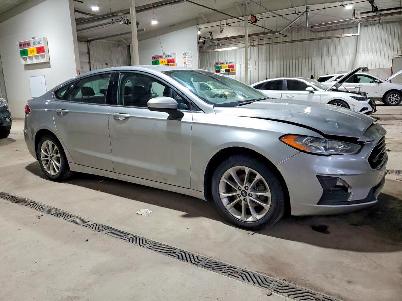 Photo 4 from auction – 2020 FORD FUSION SE with VIN 3FA6P0LU8LR223465
