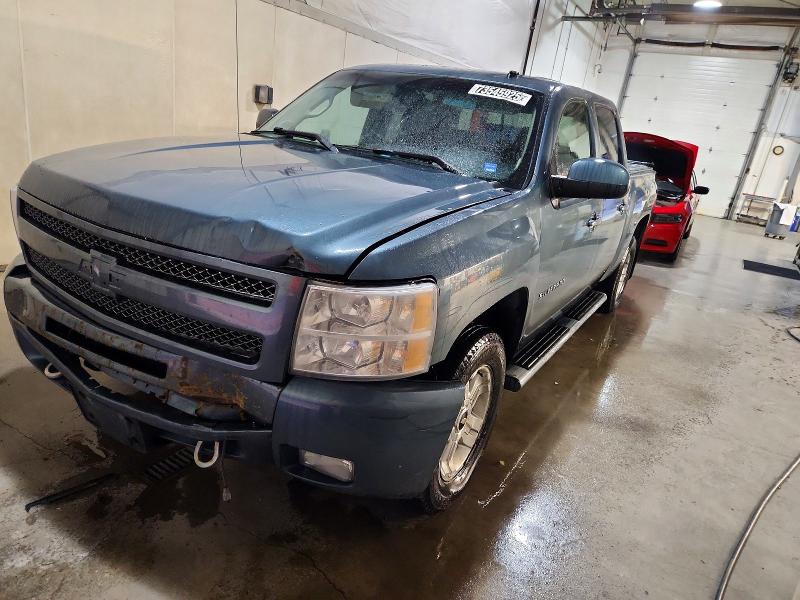 CHEVROLET SILVERADO 2011 with VIN 3GCPKSE31BG381282 - Photo from auction