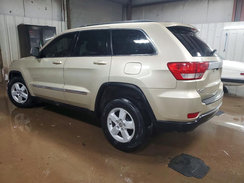 Photo 2 from auction – 2012 JEEP GRAND CHEROKEE with VIN 1C4RJFAG5CC124920