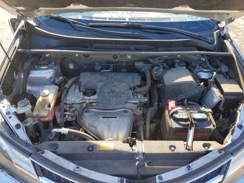 Photo 12 from auction – 2015 TOYOTA RAV4 XLE with VIN JTMRFREV0FD111969