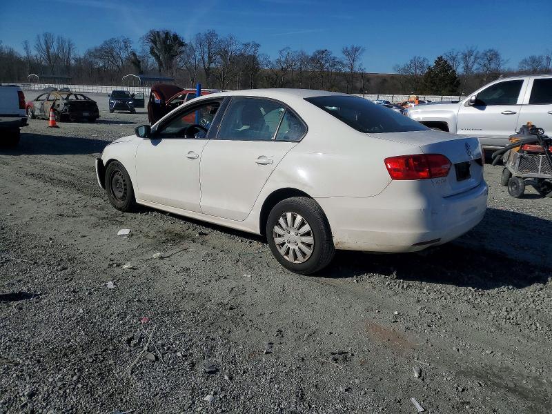Photo 2 from auction – 2013 VOLKSWAGEN JETTA with VIN 3VW2K7AJ6DM237157