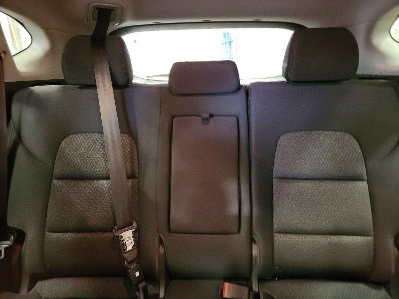Photo 10 from auction – 2016 HYUNDAI TUCSON LIM with VIN KM8J3CA26GU121174