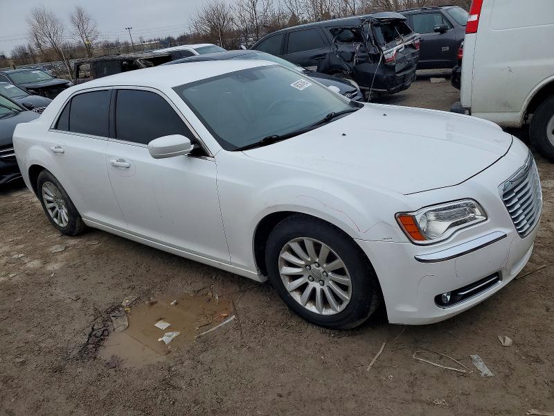 Photo 4 from auction – 2013 CHRYSLER 300 with VIN 2C3CCAAG4DH528927