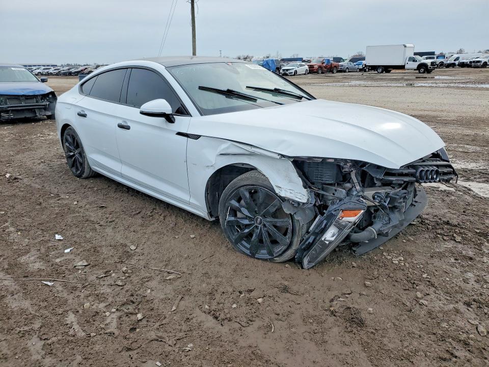 Photo 4 from auction – 2018 AUDI A5 with VIN WAUBNCF52JA057727