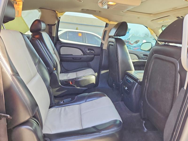 Photo 11 from auction – 2007 CHEVROLET SUBURBAN K with VIN 3GNFK16307G257703