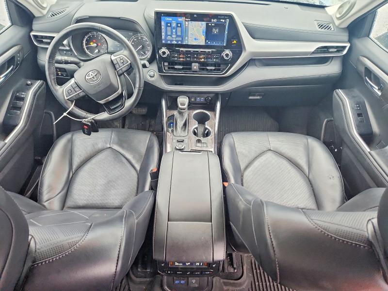 Photo 8 from auction – 2022 TOYOTA HIGHLANDER with VIN 5TDFZRBH2NS179668