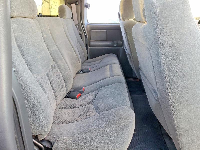 Photo 10 from auction – 2004 CHEVROLET SILVERADO with VIN 1GCHK29U74E294939