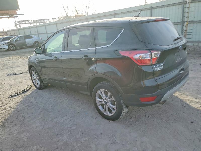 Photo 2 from auction – 2017 FORD ESCAPE SE with VIN 1FMCU0GD6HUC60476