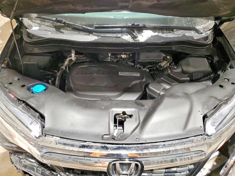 Photo 11 from auction – 2019 HONDA RIDGELINE with VIN 5FPYK3F16KB023275