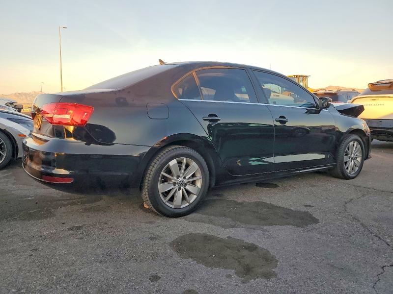 Photo 3 from auction – 2015 VOLKSWAGEN JETTA with VIN 3VWD17AJ4FM290969