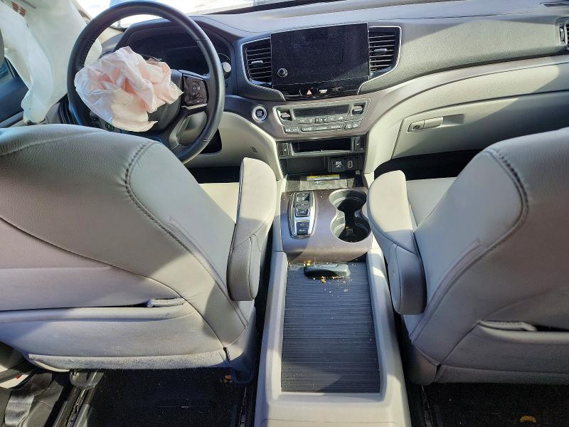 Photo 8 from auction – 2022 HONDA PILOT with VIN 5FNYF6H26NB095229