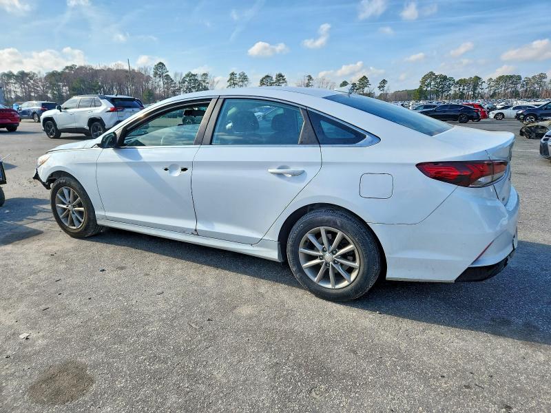 Photo 2 from auction – 2019 HYUNDAI SONATA with VIN 5NPE24AF3KH743140
