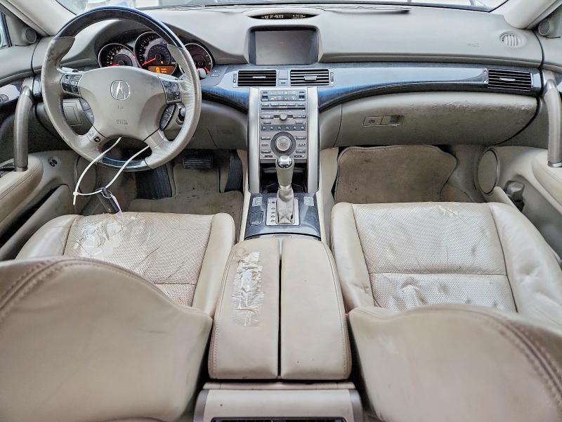 Photo 8 from auction – 2010 ACURA RL with VIN JH4KB2F60AC002419