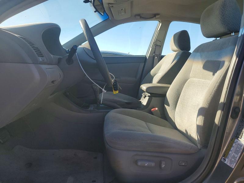 Photo 7 from auction – 2004 TOYOTA CAMRY LE with VIN 4T1BE32K94U902022