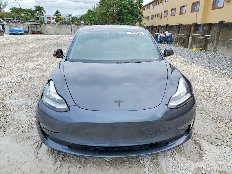Photo 5 from auction – 2018 TESLA MODEL 3 with VIN 5YJ3E1EB7JF076977