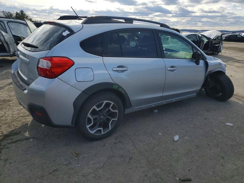 Photo 3 from auction – 2017 SUBARU CROSSTREK with VIN JF2GPABC6HH242474