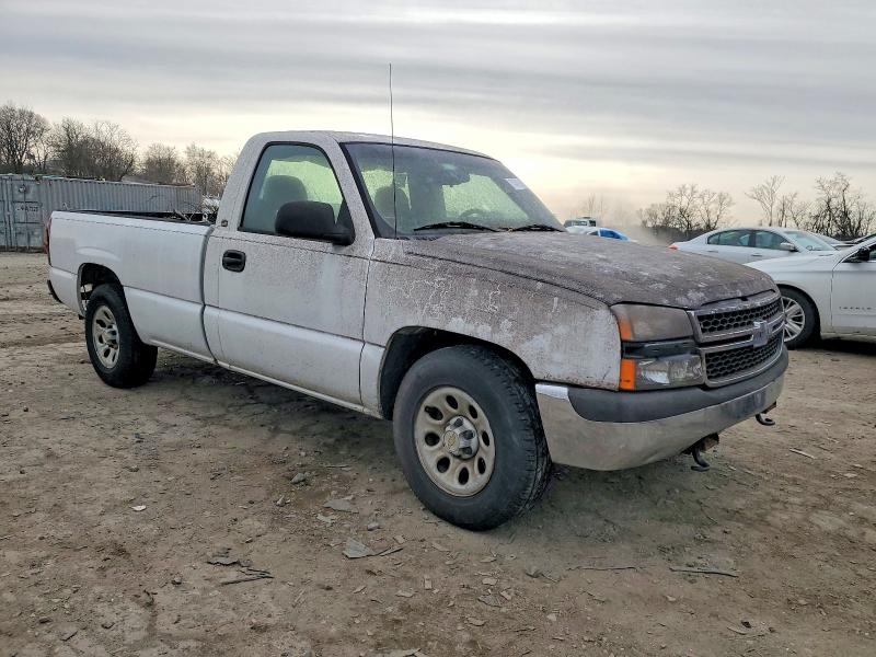 Photo 4 from auction – 2005 CHEVROLET SILVERADO with VIN 1GCEC14X15Z147957