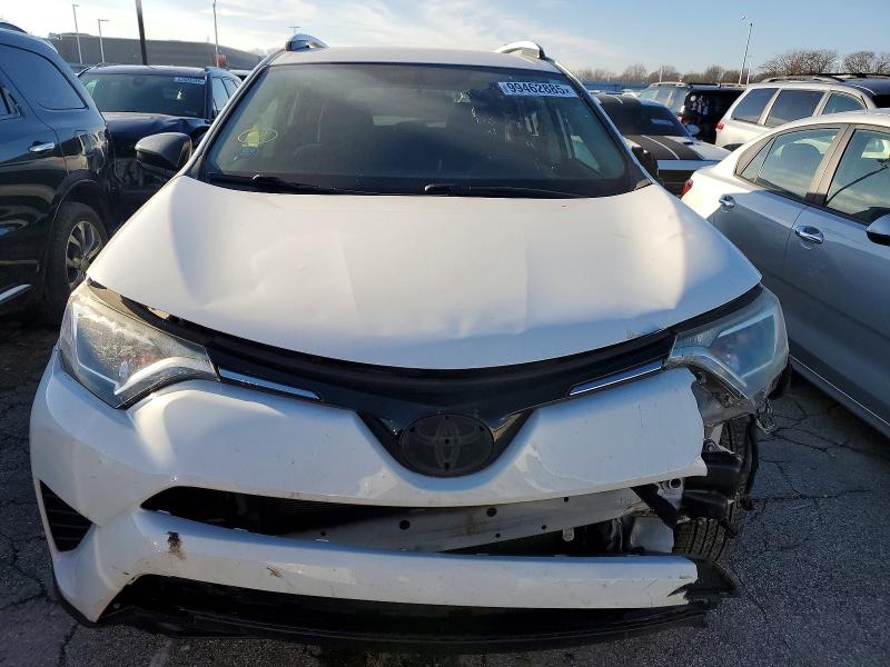 Photo 5 from auction – 2016 TOYOTA RAV4 LE with VIN JTMBFREV2GJ078722