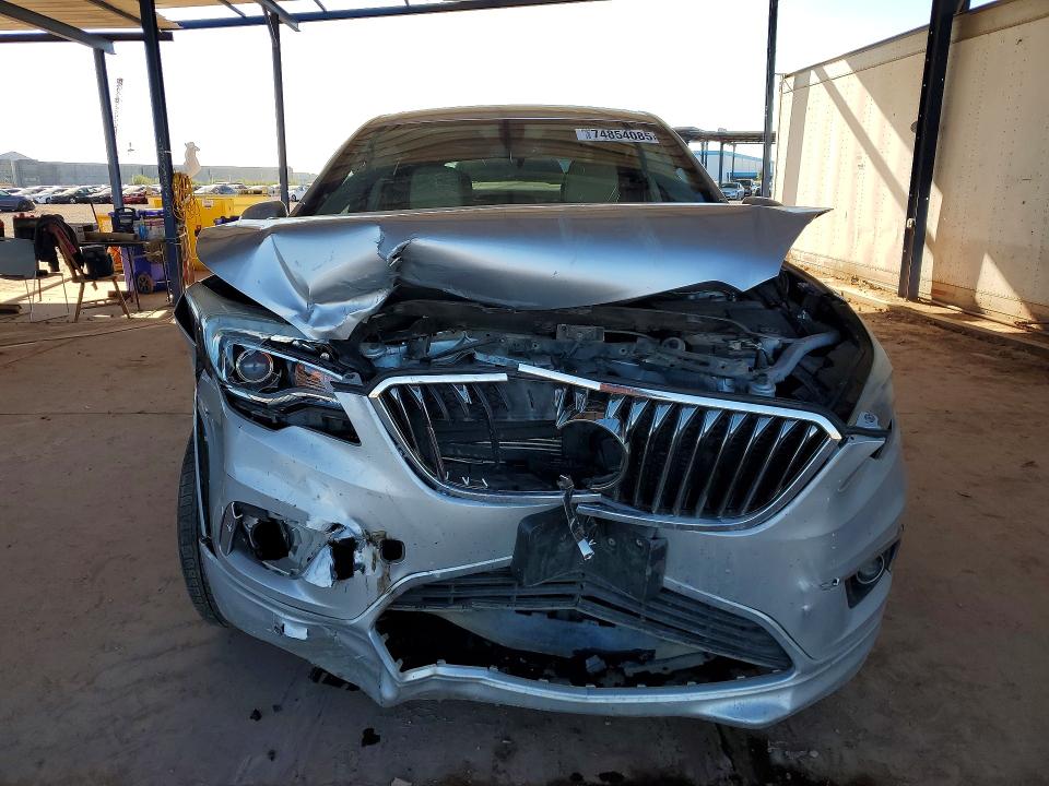 Photo 5 from auction – 2018 BUICK ENVISION with VIN LRBFXBSA6JD116366