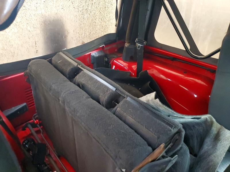 Photo 11 from auction – 2004 JEEP WRANGLER X with VIN 1J4FA39S34P706187